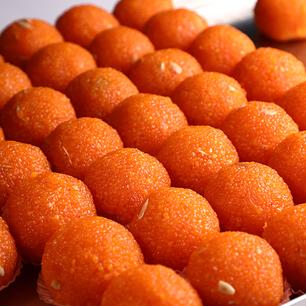 Besan Laddu